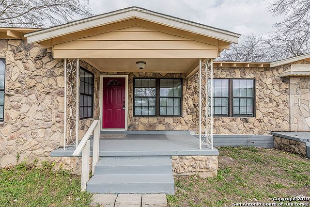 1st image of 2417 Cincinnati Ave