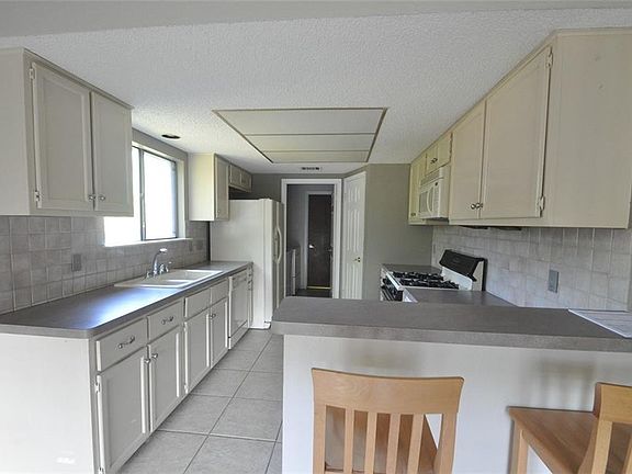 2nd image of 12710 Poquoson Dr
