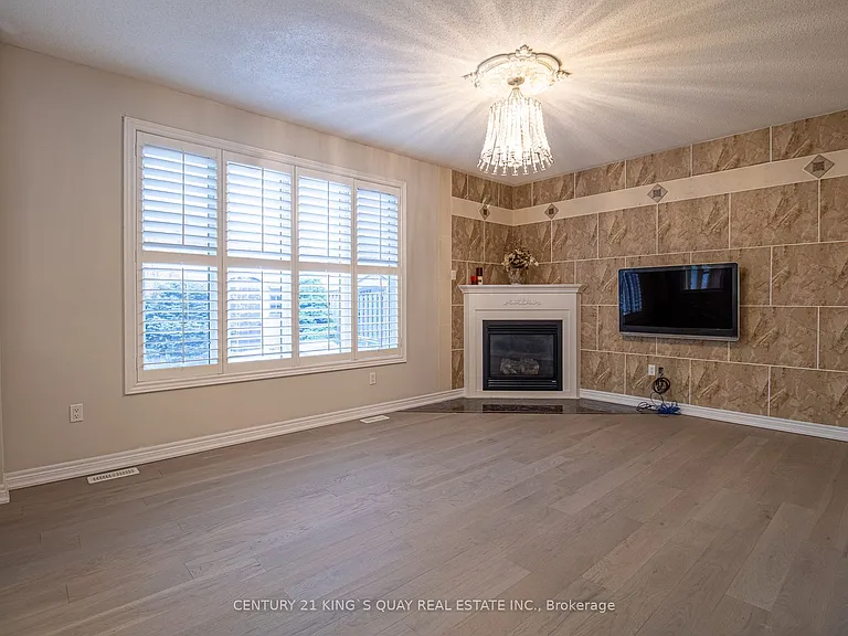 6 Messina Ave — Photo 15