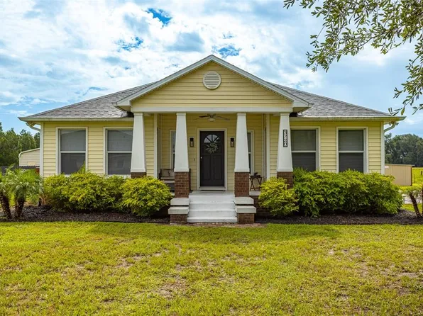 3720 Abraham Acres Ln, Plant City, FL 33565