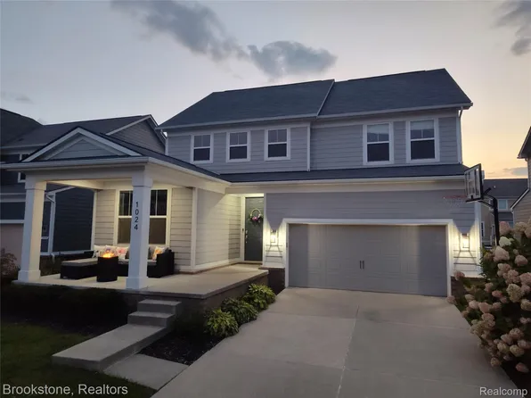 1024 Ghent St, Canton, MI 48188