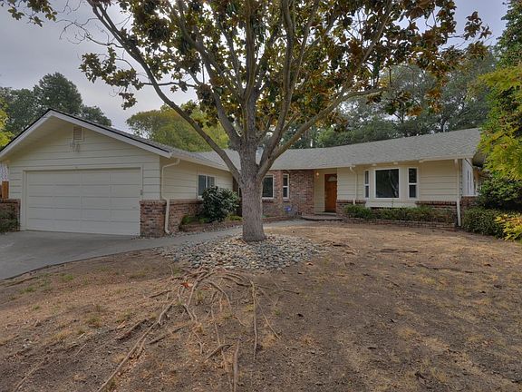2nd image of 19970 Lannoy Ct