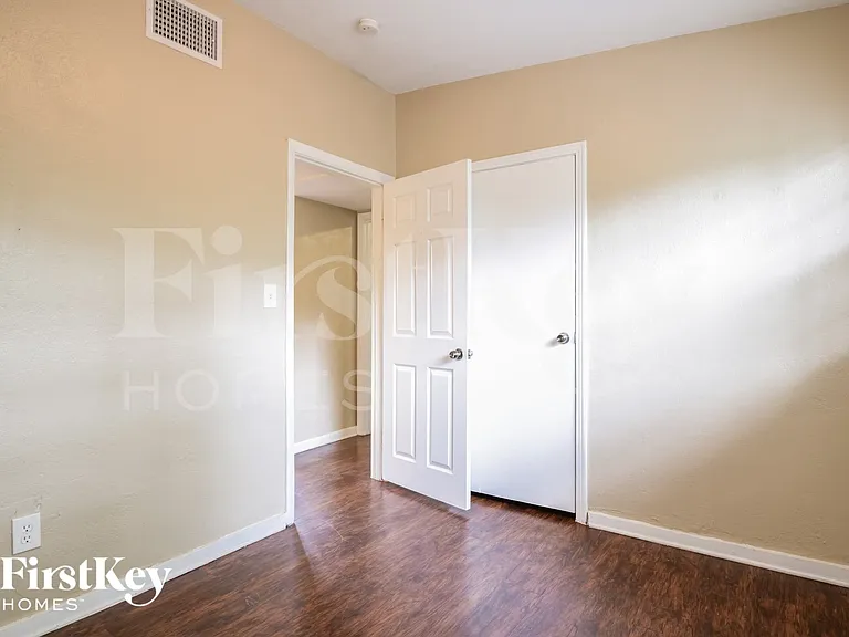 1521 Heather Ave — Photo 10