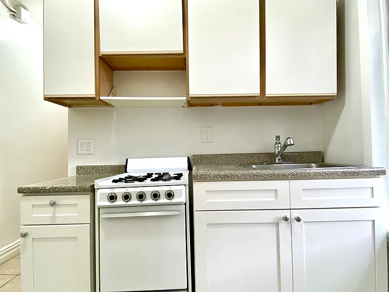 220 E 78th St #23 — Photo 8