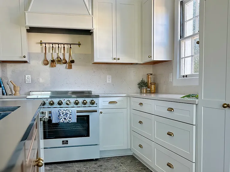 4010 Menendez Dr — Photo 12