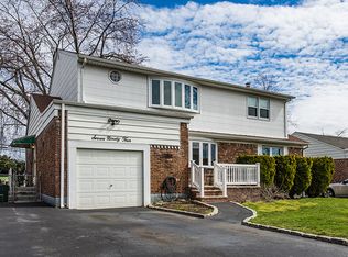 794 Caroline Ave, Elmont, NY 11003