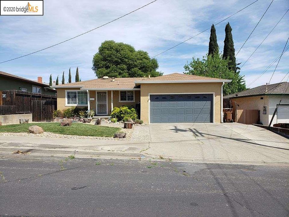 1st image of 1205 Azevedo St