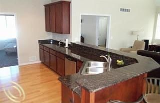 4th image of 53385 Jaclyn Dr