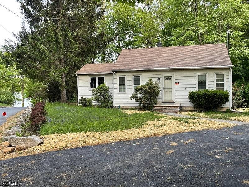 26 Saint James Rd, Budd Lake, NJ 07828 Zillow