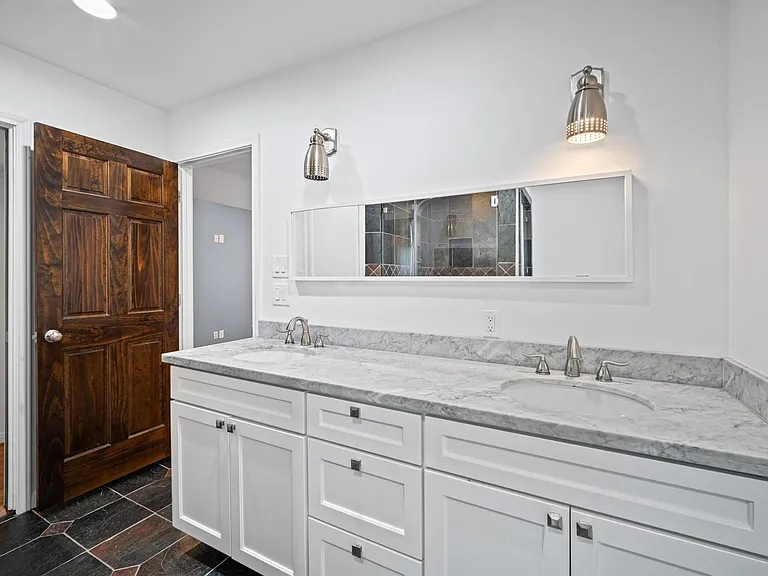 1526 Adkins Rd — Photo 22