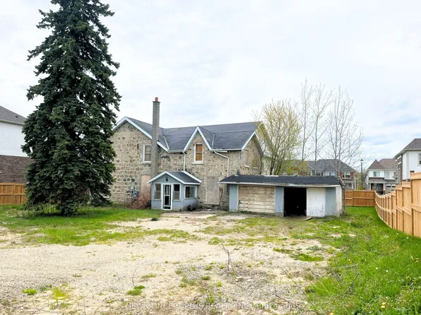 219 Farley Rd, Centre Wellington, ON N1M 0J9