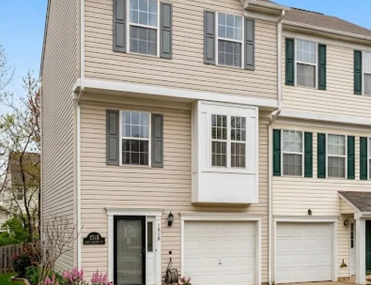 1518 Deep Gorge Ct — Photo 1