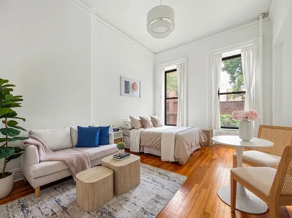 144 Park Pl #2F, Brooklyn, NY 11217
