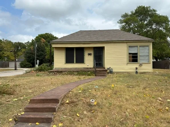 316 N Washington St, Farmersville, TX 75442