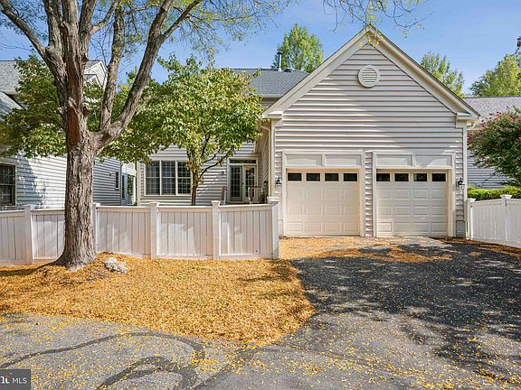 5th image of 102 Dunloggin Dr