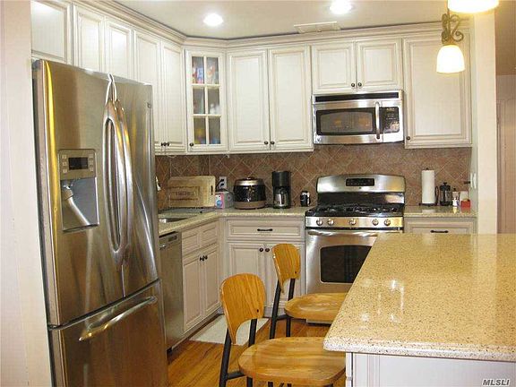 3rd image of 12-11 Estates Ln #228-M