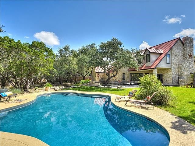 The large Cardinal swimming pool is especially inviting on a hot summer day.