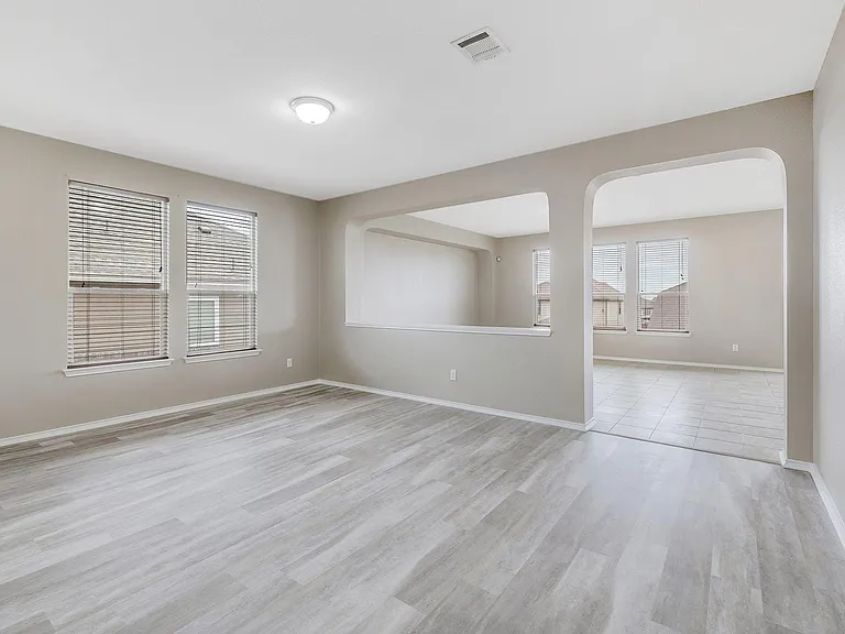 131 Connor Elkins Dr — Photo 6