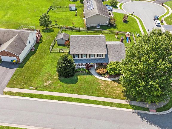 5th image of 35 Monticello Dr