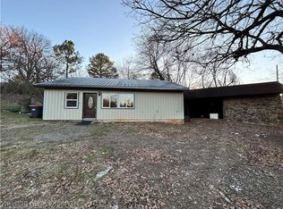 628 Bissell Ave, Arkoma, OK 74901