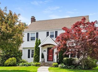 127 Garfield Rd, West Hartford, CT 06107