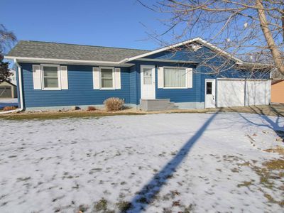 105 5th St NE, Melrose, MN, 56352