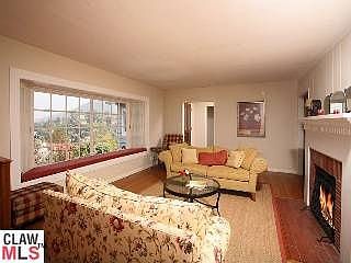 3rd image of 3269 Bennett Dr