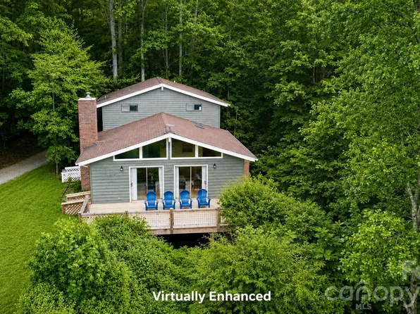 1511 Water Wheel Cv, Clyde, NC 28721