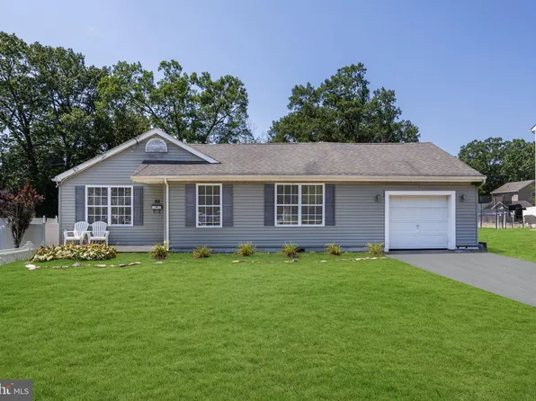 88 E 6th Ave, Pine Hill, NJ 08021