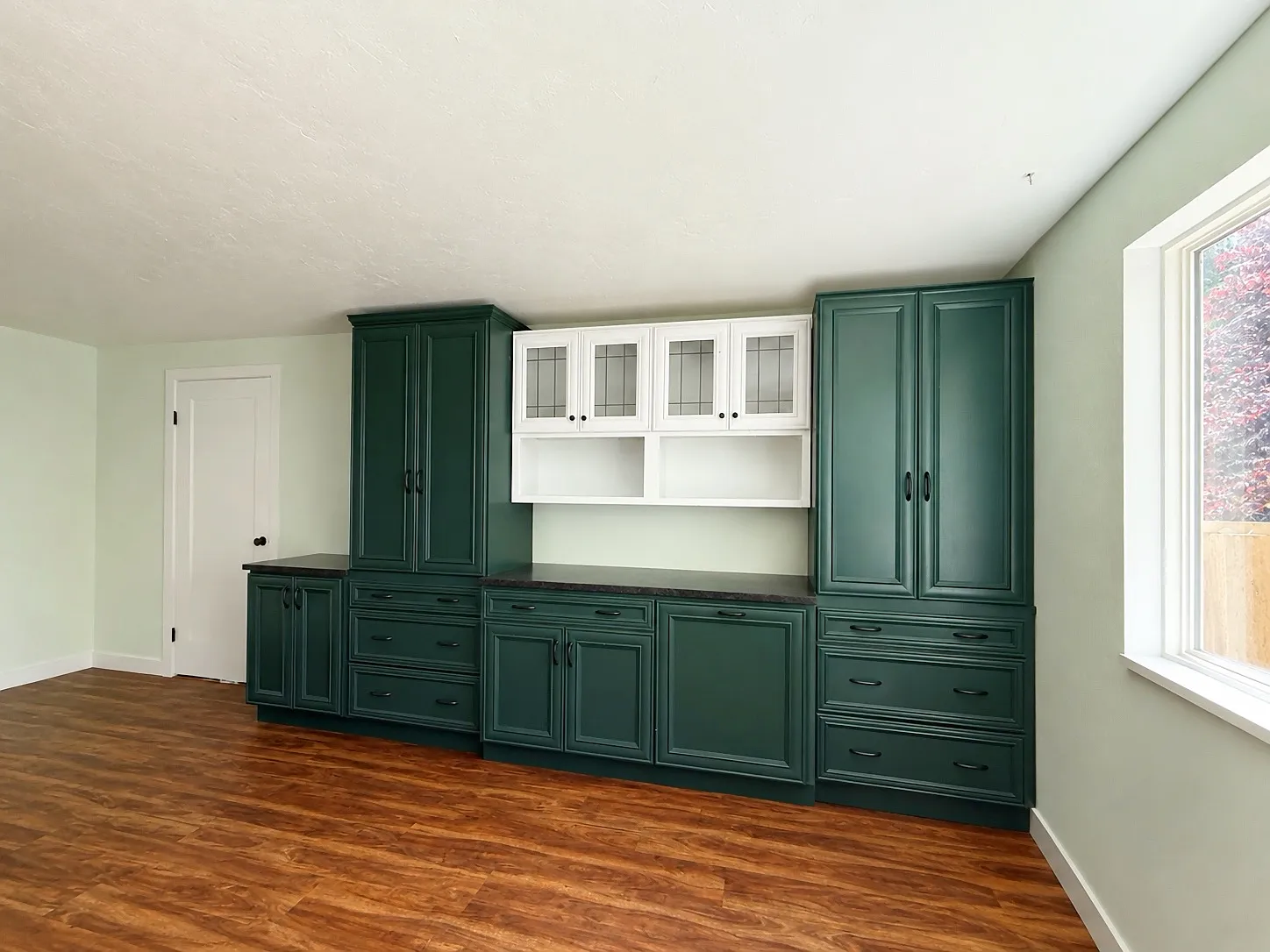 716 Parkway Court Northeast - 1 — Photo 3