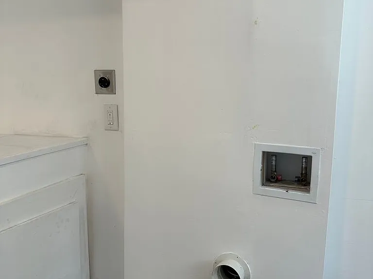 2620 McElderry St — Photo 12