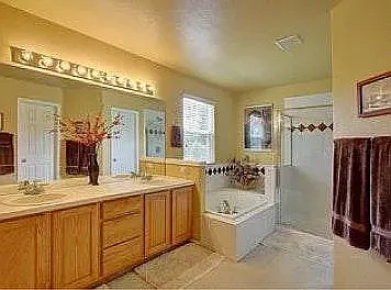 14 Quince St — Photo 6