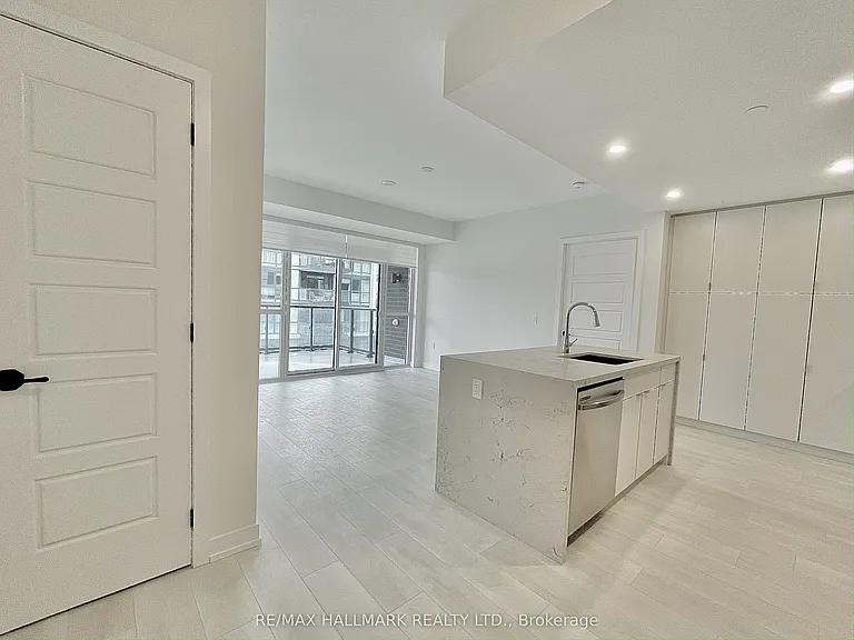 415 Sea Ray Ave #210 — Photo 3