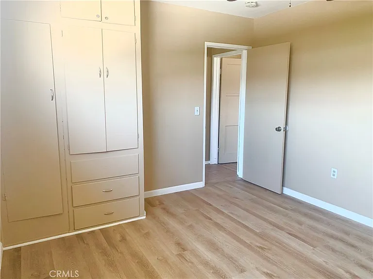 550 N Valencia Pl — Photo 12