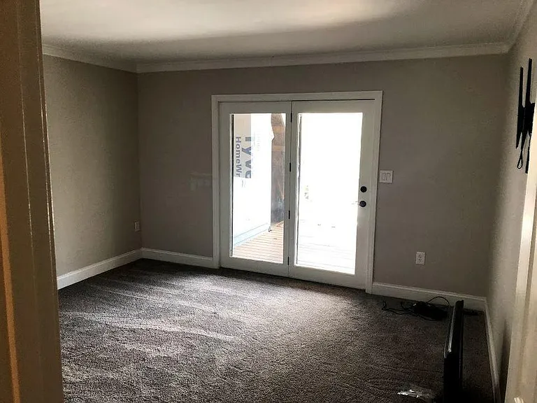 Unit Photo