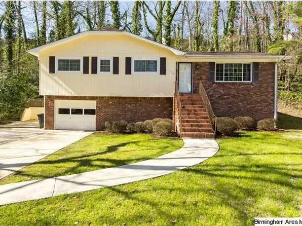 1401 Sunshine Cir, Birmingham, AL 35213