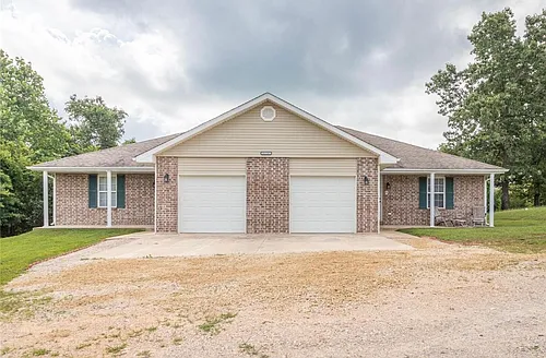 16509 Hoyt Hemlock Photo 1