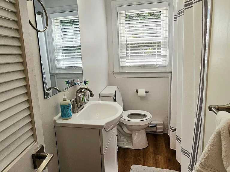 1403 Roxbury Rd — Photo 20