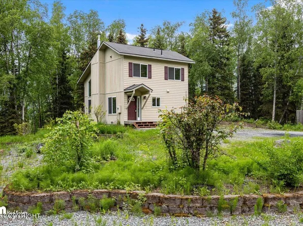 21035 River Park Dr, Eagle River, AK 99577