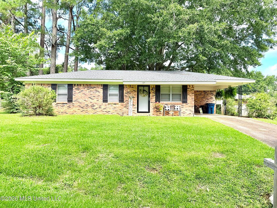1st image of 107 Longview Dr