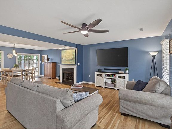 4th image of 344 Arrowhead Ln