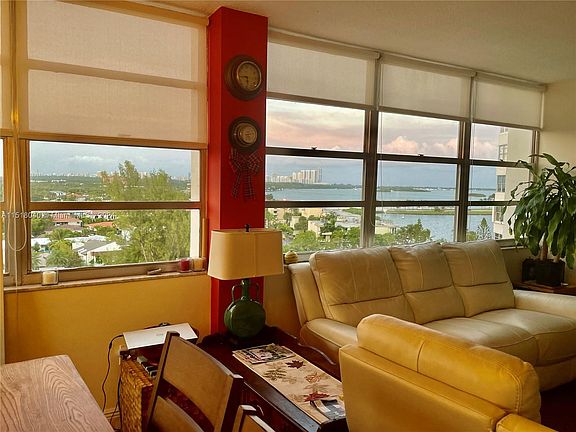 4th image of 11930 N Bayshore Dr APT 1009