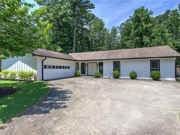 3125 Waterfront Cir, Marietta, GA 30062
