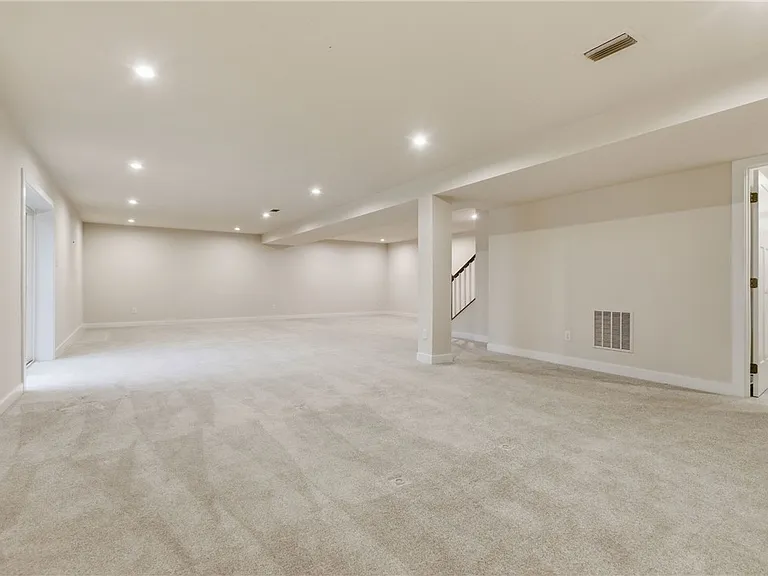 117 Black Oak Ln — Photo 43