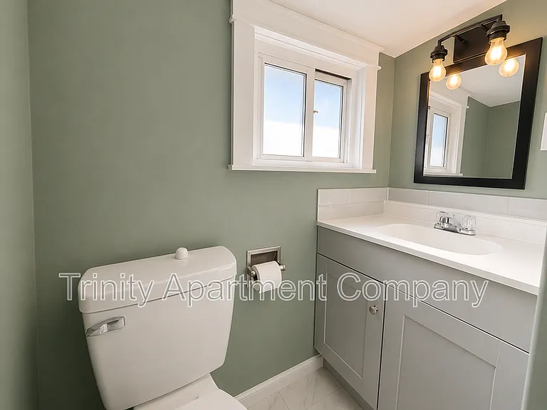 621 High St SE #C — Photo 6