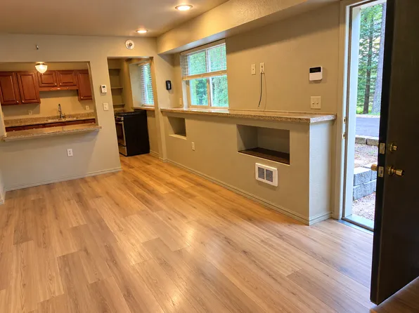 25301 Butler Rd #2, Junction City, OR 97448
