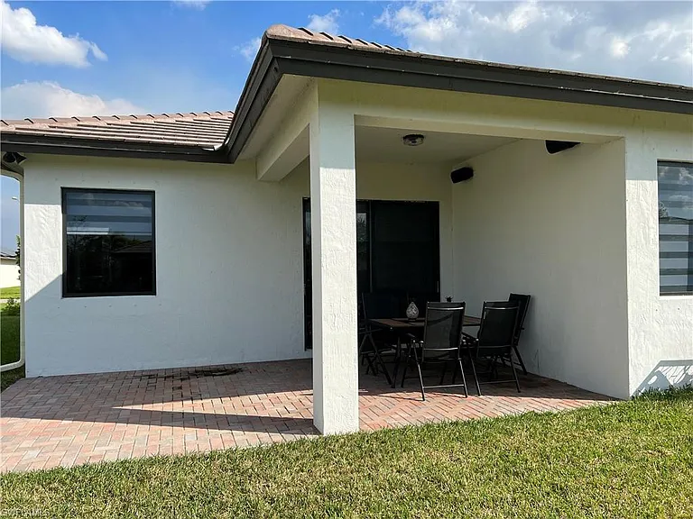5013 Florence Dr — Photo 17