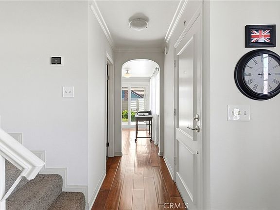 5th image of 1562 E Citrus Ave