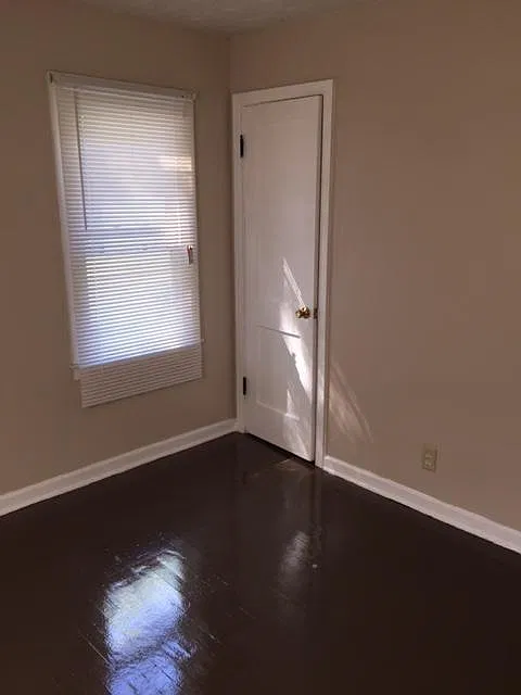 2 bed, 700 sqft, $745 — Photo 3