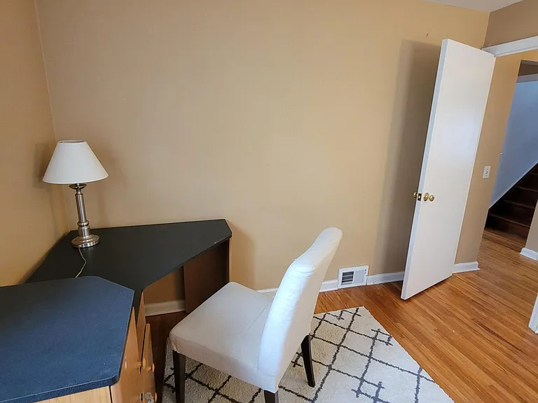 113 Rossiter Rd — Photo 20